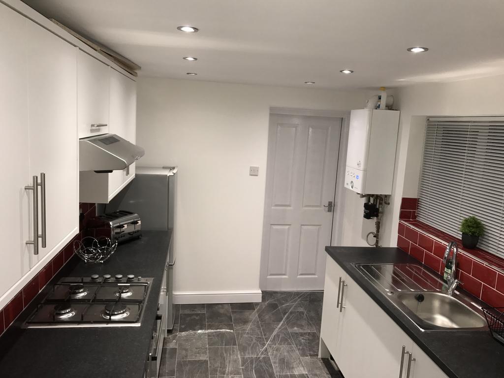 Apartamento Fantastic House With Amenities Kingston upon Hull Exterior foto