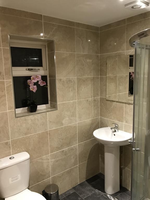 Apartamento Fantastic House With Amenities Kingston upon Hull Exterior foto